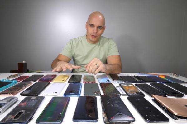 JerryRigEverything acordă premiul pentru cel mai rezistent telefon al anului 2019! Aflăm și cine se află în extrema opusă