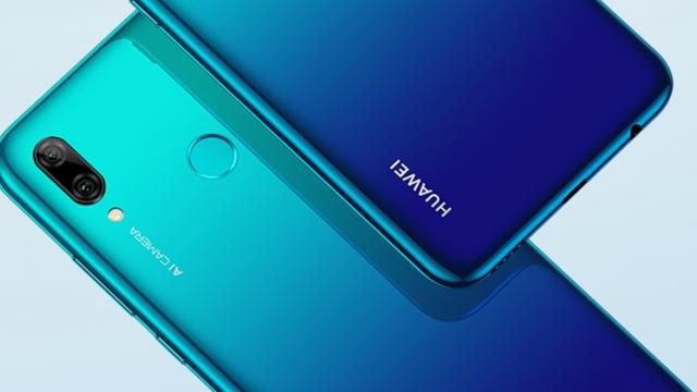 <b>Huawei P Smart (2019) face trecerea la Android 10 + EMUI 10; Update-ul se distribuie global</b>Cei de la Huawei continuă să-și actualizeze terminalele la Android 10 + EMUI 10 și după ce în weekend aflam că Huawei P30 Lite a primit noul release software, iată că acum este rândul unui alt telefon 