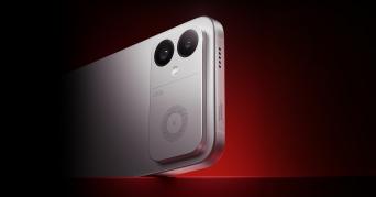 REDMI K90 Ultra e oficial și duce lucrurile la extrem: ecran 165Hz, răcire activă, baterie de 8550 mAh și desigur Snapdragon Elite