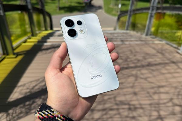 OPPO Reno16 Pro 5G review detaliat în limba română (evaluare Mobilissimo)