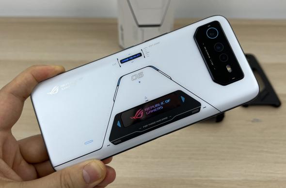 ASUS ROG Phone 6 Pro - Unboxing: ASUS-ROG-Phone-6-Pro_022.jpg