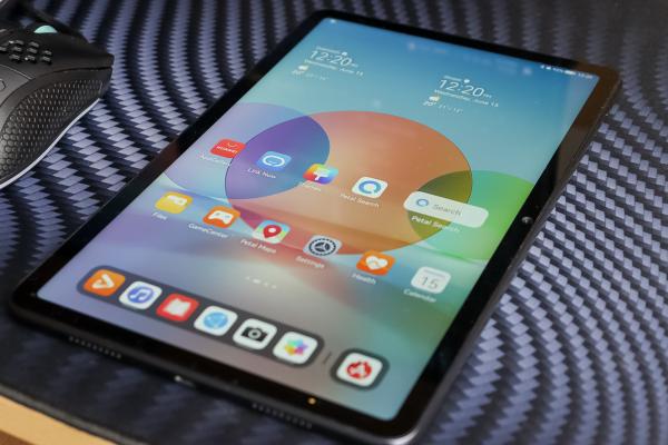 Huawei MatePad 10.4 - Display cu diagonală generoasă, dar fără rată de refresh ridicată