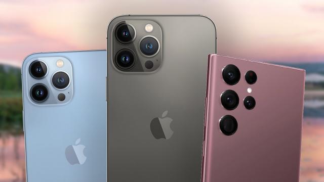<b>Top 10 smartphone-uri în Trending pe Mobilissimo în luna iunie 2022: nu te pui cu Mărul... nici cu zoom-ul!</b>S-a încheiat şi prima lună de vară şi ca la orice început de lună facem o recapitulare a ultimelor 30 de zile. Ca de obicei avem şi câteva topuri Trending cu telefoane, atât flagship, cât şi midrange şi nelansate. Vara nu prea sunt multe lansări
