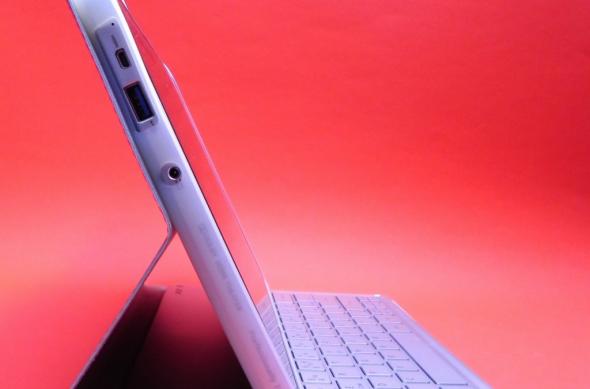 Review Acer Iconia W700: tableta cu dotări de ultrabook, puternică și masivă (Video): review_acer_iconia_w700_mobilissimo_ro_37jpg.jpg