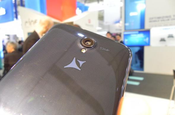 MWC 2014: Allview V1 Viper S hands on preview la MWC - primul telefon dual SIM cu Qualcomm de la Allview: dscn4711jpg.jpg