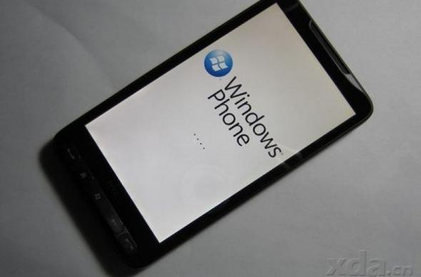 HTC HD2, cu Windows Phone 7 la bord, acum mai aproape de un ROM finalizat (Video): wp7_pe_htc_hd2_05.jpg