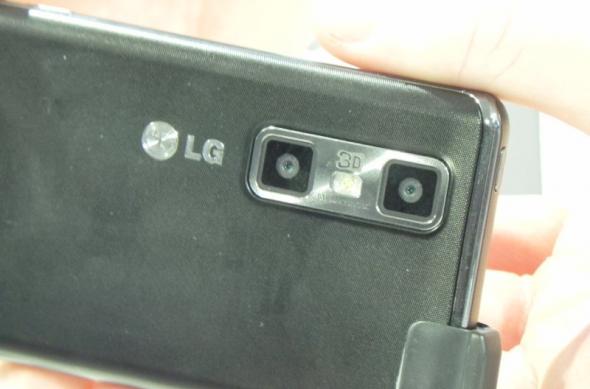 MWC 2012: LG Optimus 3D Max hands on preview - cel mai nou telefon 3D În acțiune din Barcelona (Video): dscn0360jpg.jpg