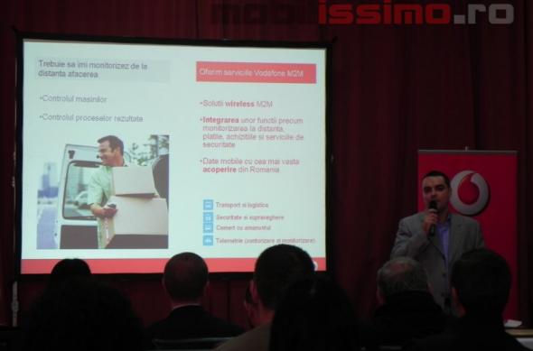Vodafone Romania isi prezinta strategia pe urmatoarele luni: Tableta LG, iPhone 4 si multe surprize de sarbatori! (Video): vodafone_business_club_24.jpg