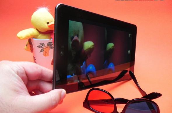 Review LG Optimus Pad - prima tabletă 3D nu iese În evidență și la capitole 2D (Video): lg_optimus_pad_mobilissimo_17.jpg