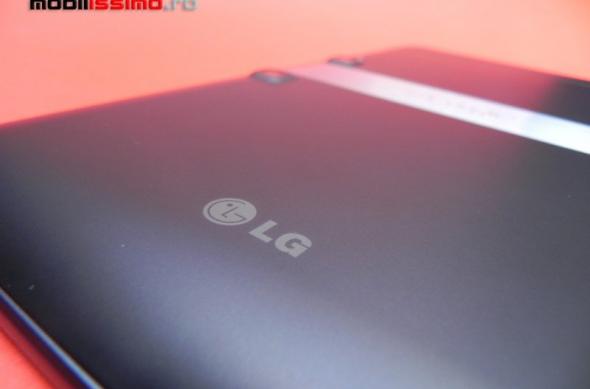 Review LG Optimus Pad - prima tabletă 3D nu iese În evidență și la capitole 2D (Video): lg_optimus_pad_mobilissimo_08.jpg