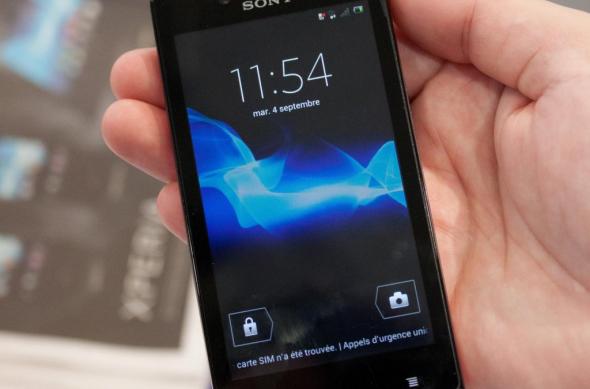 Galerie foto cu cel mai ieftin smartphone japonez de la IFA Berlin 2012 - Xperia J: sony_xperia_j_1.jpg
