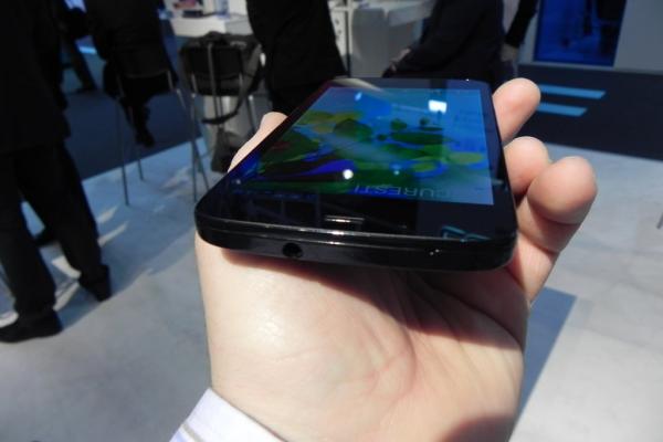 MWC 2014: Allview V1 Viper S hands on preview la MWC - primul telefon dual SIM cu Qualcomm de la Allview