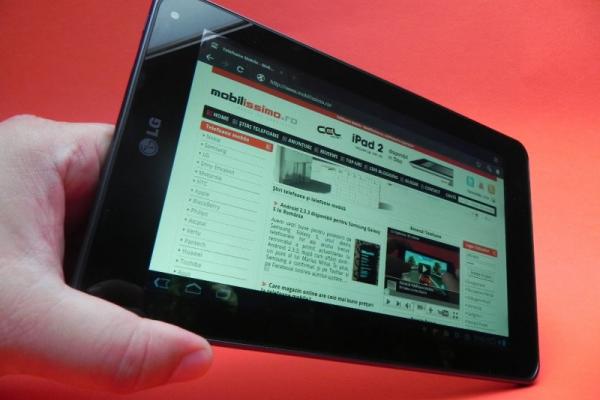 Review LG Optimus Pad - prima tabletă 3D nu iese În evidență și la capitole 2D (Video)