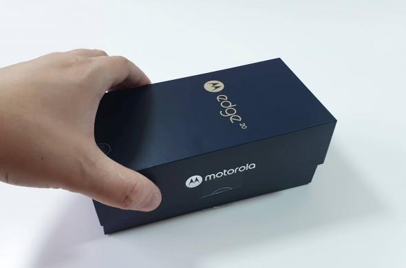 Motorola Edge 20 - Unboxing: Motorola-Edge-20-Unboxing_002.jpg