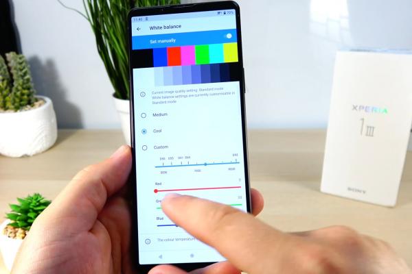 Sony Xperia 1 III: Display OLED bun pentru creatorii de conţinut şi nu numai
