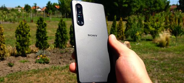 Sony Xperia 1 III: Design polarizant deja la generaţia a treia, mai rafinat la butoane parcă