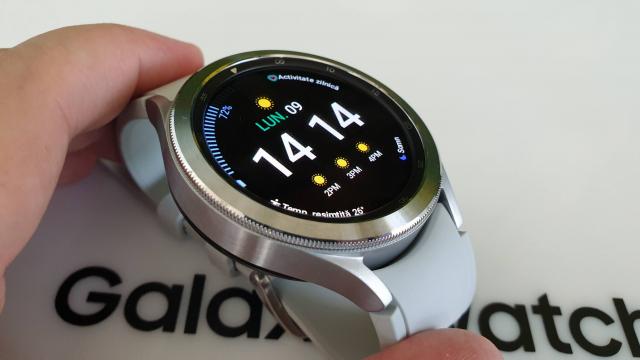 <b>Preț și disponibilitate Samsung Galaxy Watch 4 Classic în România</b>Samsung Galaxy Watch 4 Classic este unul dintre noile ceasuri inteligente pe care compania sud-coreeană le-a anunțat oficial la mijloc de lună august și care a ajuns rapid listat la precomandă pe plan local. Cei interesați de