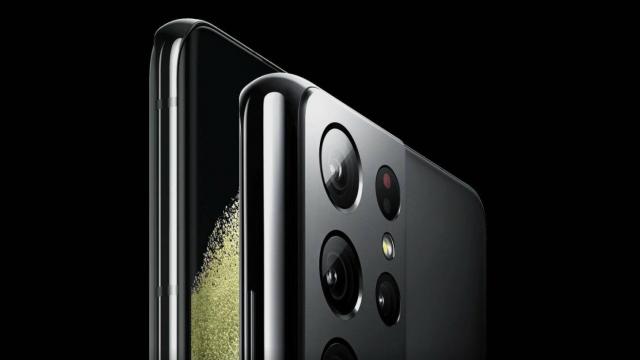 <b>Samsung Galaxy S22 ar putea sosi mai degrabă cu procesor Snapdragon 898 decât cu Exynos-ul cu GPU AMD</b>Cu Samsung Galaxy Z Fold 3 şi Galaxy Z Flip 3 lansate deja, compania sud coreeană a cam terminat cu lansările de flagshipuri pe anul 2021. Începem deci să ne gândim la anul 2022 şi Galaxy S22, care tocmai a primit o scăpare 
