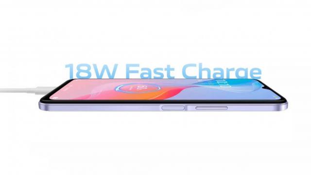 <b>Vivo Y21 devine oficial drept un smartphone de buget cu baterie mare și ecran de 6.51 inch</b>Finalul de săptămână ne rezervă și o lansare din partea celor de la Vivo sub forma telefonului Vivo Y21 care iată debutează în India. Acesta este un telefon din zona de buget și pune accentul pe aspecte precum diagonală generoasă