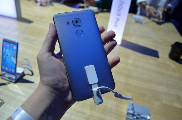 Huawei Nova Plus, fotografii hands-on realizate la IFA 2016 din Berlin: DSC_0006.JPG