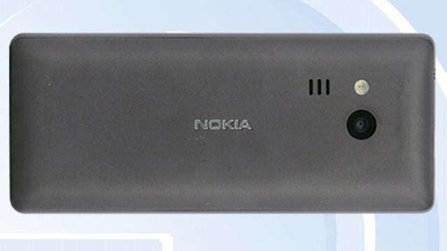 <b>Cel mai nou telefon Nokia vine de la Microsoft fără conectivitate 3G și fără 4G; iată-l în imagini</b>Direct din partea agenției chineze TENAA sosesc astăzi atât fotografii dar și o listă de specificații pentru un viitor smartphone pregătit de către finlandezii de la Nokia. Din păcate, produsul reprezentat aici este unul feature-phone axat pentru piețele