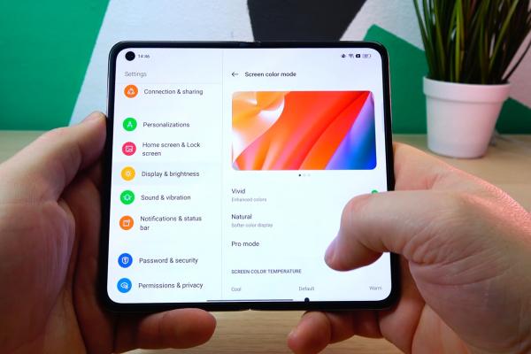 OPPO Find N: Display cu pliu aproape invizibil, peste concurenţă 