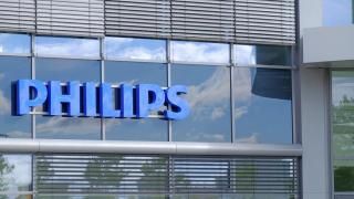 Philips România, amendată cu peste 5 milioane de lei după ce un angajat ar fi dezinstalat WhatsApp chiar în timpul controlului