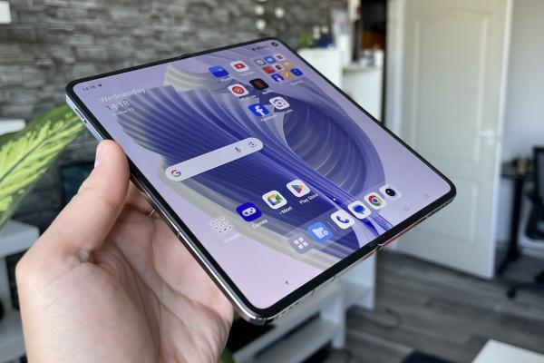 OnePlus Open: OS, UI și aplicații, cu un OxygenOS 13.2 adaptat perfect la formatul pliabil
