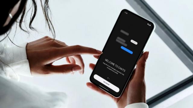 <b>iMessage ajunge pe Android prin Nothing Chats; Carl Pei dă lovitura iar (Video)</b>Nothing a rezolvat una dintre marile probleme ale utilizatorilor de telefoane Android care sunt geloşi pe cei de iPhone pentru iMessage. Nu ştiu dacă voi ştiţi, dar există o întreagă "luptă de clasă" în State între oamenii care trimit mesaje 