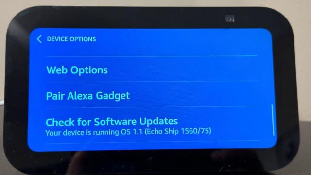 <b>Amazon scapă de Android de pe terminalele sale, optează pentru un OS propriu pe Echo, Fire</b>După ce am aflat că Huawei se îndepărtează de Android şi pregăteşte un HarmonyOS Next care nu mai permite instalarea de APK-uri, acum aflăm că şi Amazon lasă în urma Android. Spre exemplu noua boxă smart Echo Show 5 rulează 
