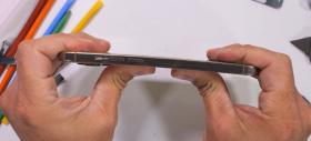 iPhone 16 Pro Max a ajuns la JerryRigEverything; Cât de rezistent e noul titaniu, dar sticla nouă de protecţie?