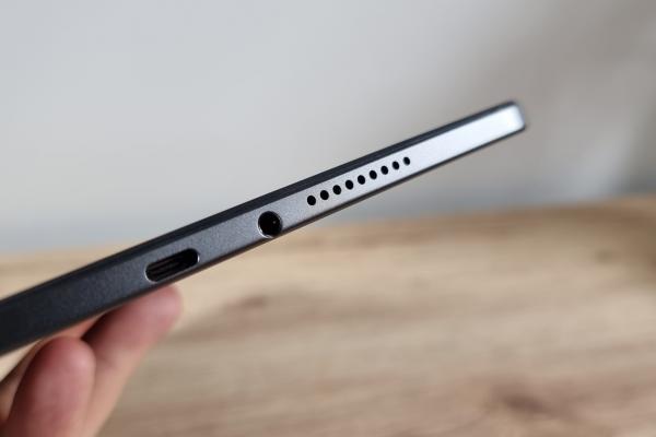 Redmi Pad Pro: Audio cu 4 speakere stereo vârtoase