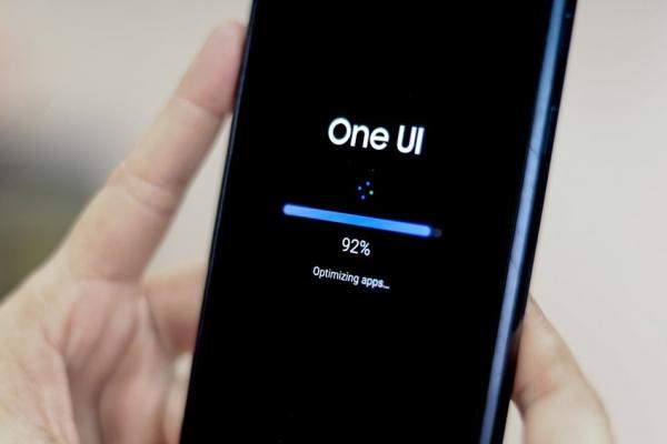 Samsung oprește actualizarea One UI 6.1.1 pentru Galaxy S23 Ultra
