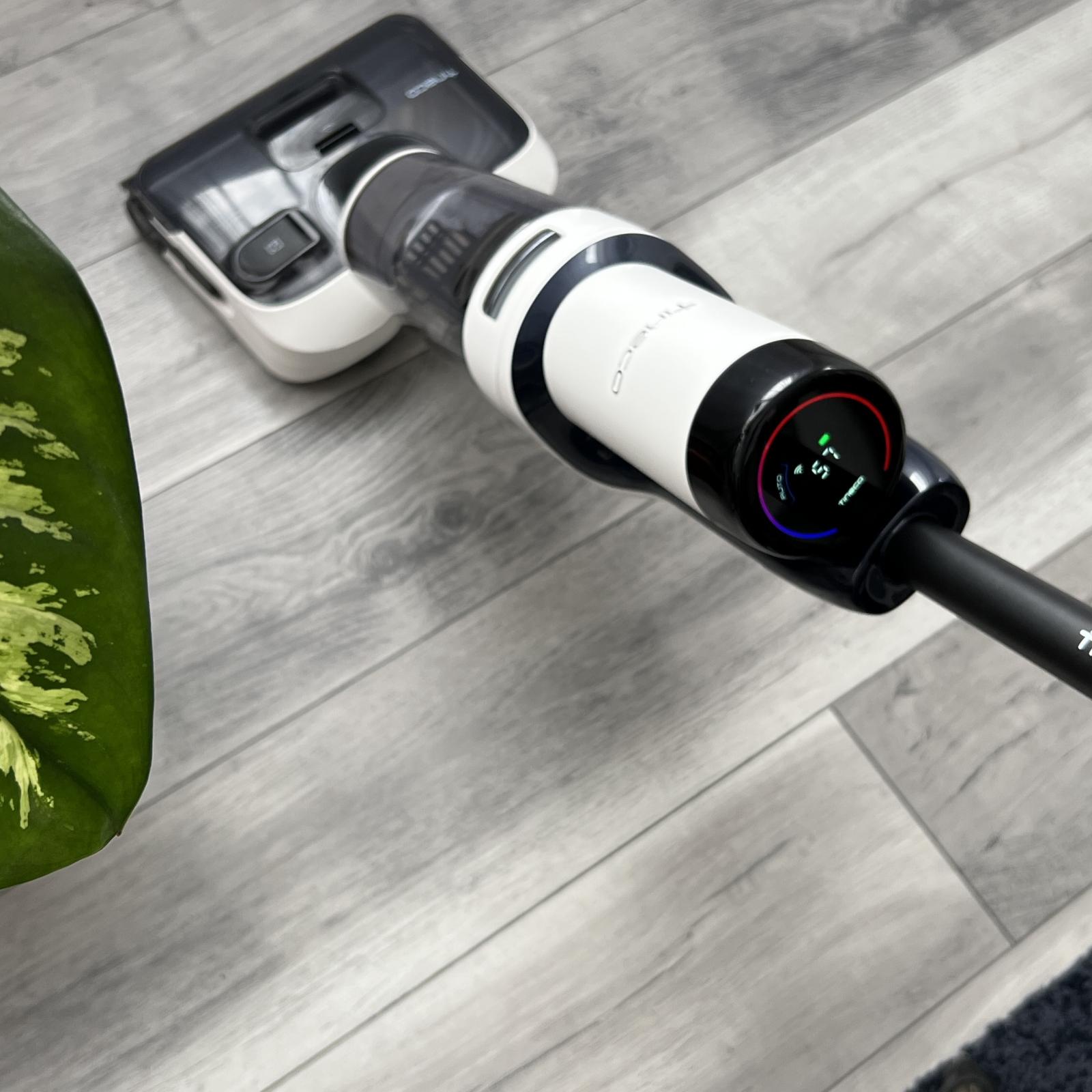 Tineco Floor One S5 Stretch Extreme Review: Un aspirator all-in