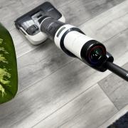 Tineco Floor One S5 Stretch Extreme Review: Un aspirator all-in-one pentru casa ta care te va face să uiți de mop