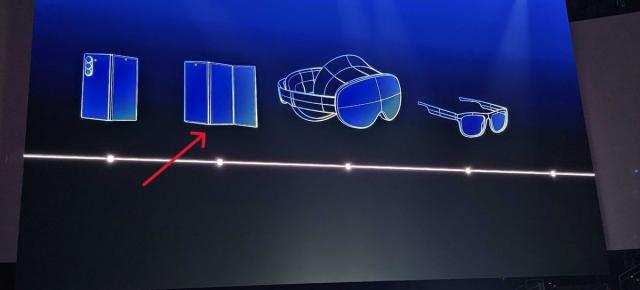 Smartphone-ul triplu-pliabil Samsung pare să sosească spre finalul acestui an; Galaxy W apare în baza de date GSMA
