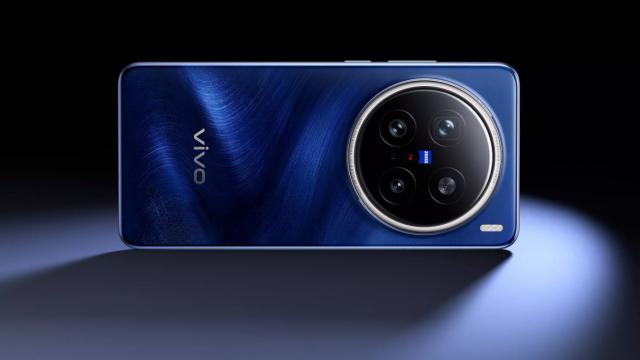 <b>Top 10 telefoane în AnTuTu pe luna martie 2025: vivo şi MediaTek la putere</b>Parcă mai devreme ca oricând AnTuTu a făcut public topul 10 al telefoanelor testate pe luna martie 2025. De fapt vedem două topuri, cel midrange şi cel al flagship-urilor. Înainte de toate, trebuie o menţiune: acestea sunt topurile 