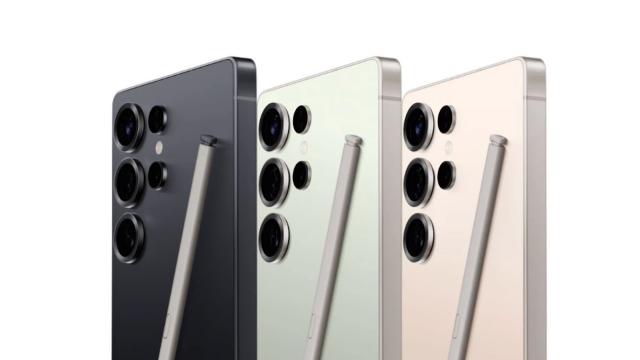 <b>Samsung ar putea renunţa la slotul S Pen pe un viitor Galaxy S Ultra</b>După ce am aflat că Samsung ar putea renunţa la una dintre camerele din spate pe un viitor Galaxy S Ultra, acum descoperim că va sacrifica încă o componentă. E vorba despre slotul pentru stylusul S Pen. Avem detalii mai jos
