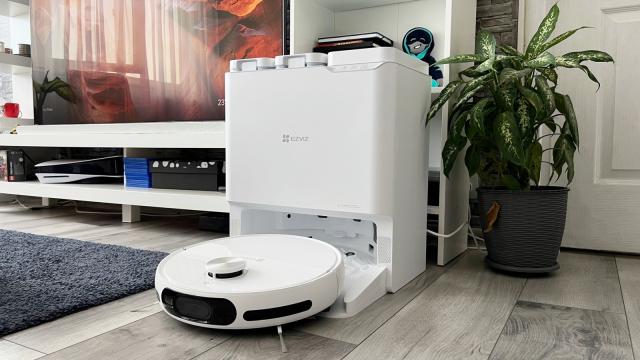 <b>Aspiratorul robot EZVIZ RS20 Pro are o reducere de 600 lei; extra -20% dacă îl comanzi din aplicația Altex</b>EZVIZ RS20 Pro este un produs interesant, pe care l-am testat recent și care chiar merită luat în calcul dacă ești în căutarea unui robot de aspirare cu funcții complete. Modelul beneficiază în prezent de o reducere considerabilă la Altex, fiind..