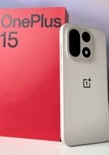 OnePlus 15 unboxing: gaming la 165 FPS, baterie de 7300 mAh şi preţ sub 5000 lei cu voucher