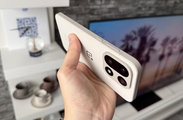 OnePlus 15 - Unboxing: Photo 13.11.2025, 09 53 33.jpg