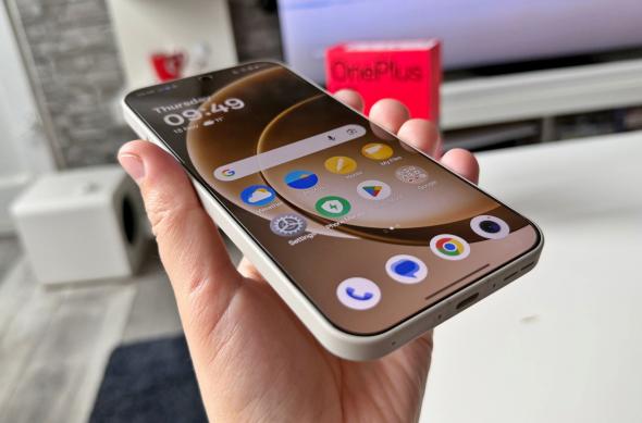 OnePlus 15 - Unboxing: OnePlus-15-Unboxing_ (13).jpg