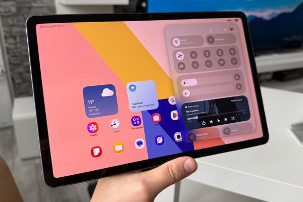 Samsung Galaxy Tab S11: Conectivitate foarte rapidă de acasă prin WiFi, dar și 5G opțional pentru muncă on-the-go