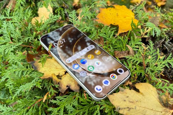 OnePlus 15 în fața primei actualizări software, chiar înainte de startul livrărilor globale