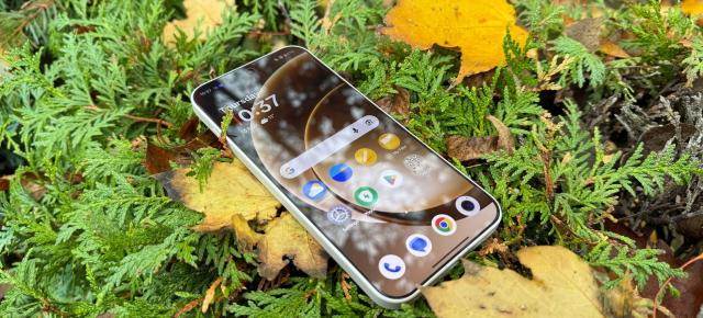 OnePlus 15 în fața primei actualizări software, chiar înainte de startul livrărilor globale