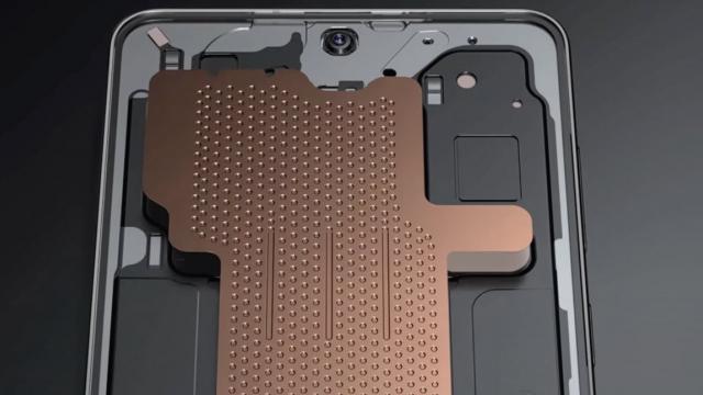 <b>Avem prima scăpare a lui Galaxy S27 Ultra; Indică un "monstru" de gaming!?</b>Dacă vi s-a părut impresionant sistemul de răcire de pe Nubia RedMagic 11 Pro, staţi să vedeţi ce a pregătit Samsung. Azi dăm peste prima scăpare a lui Galaxy S27 Ultra, care nu implică nici randări, nici specificaţii, ci o componentă 
