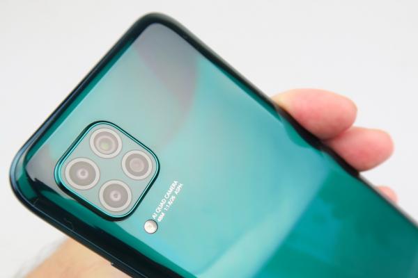 Turul Magazinelor #697: Huawei P40 Lite sub 950 de lei, cele mai tari plăci gaming sub 2000 lei, oferte de nerefuzat la Outlet eMAG