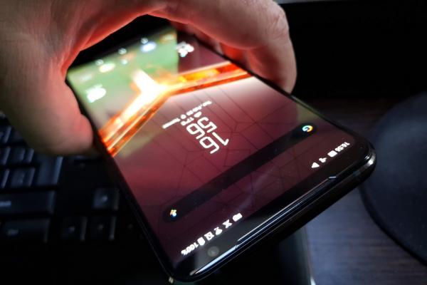 ASUS ROG Phone II - Fotografii Hands-On