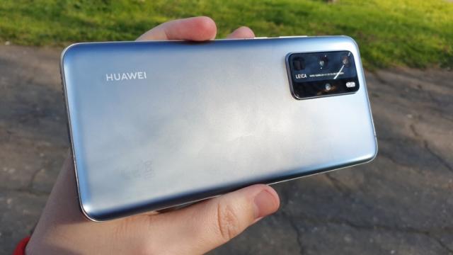 <b>Procesorul Kirin 990 5G aduce în mainstream fotografia UltraVision pe telefoanele din seria Huawei P40 </b>Printre flagship-urile lansate pe piață în prima parte a anului 2020 avem și modelele Huawei P40 și Huawei P40 Pro, telefoane care deși nu fac o impresie prea bună la nivel software din pricina unor motive pe care toți le 