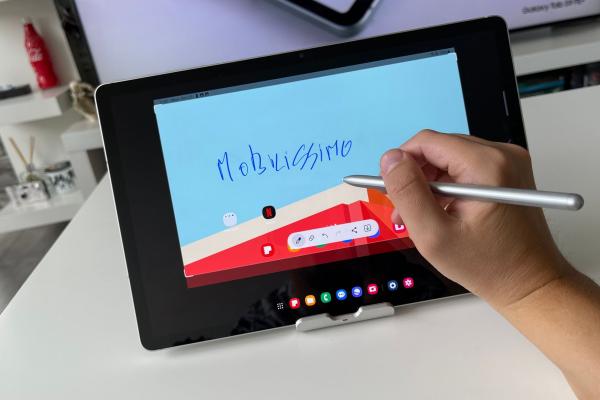 Samsung Galaxy Tab S9 FE+: Display mare și luminos, dar nu AMOLED ca flagship-ul Tab S9